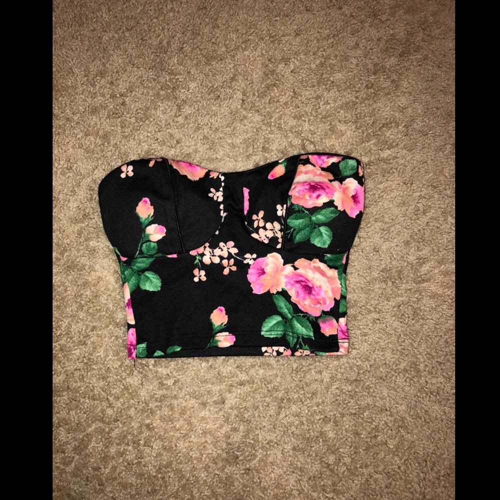 Crop top